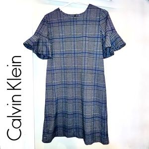 Calvin Klein Dress - Super Cute Short Bell Sleeve Dress - Size 4